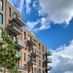 Több mint 10 milliót spórolhat, aki CSOK-kal vásárol CSOK lakás vásárlás