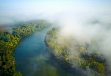 Tisza-part: nyaralók akár 11 millió alatt