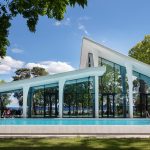 A jövő otthona újrahasznosított anyagokból. Hogyan illeszkedik a visszanyert alumínium az építészeti trendekhez és a modern épületek műszaki követelményeihez? Privát Villa, Balatonlelle, Magyarország. Használt rendszerek: MB-79N, MB-SR50N EFEKT