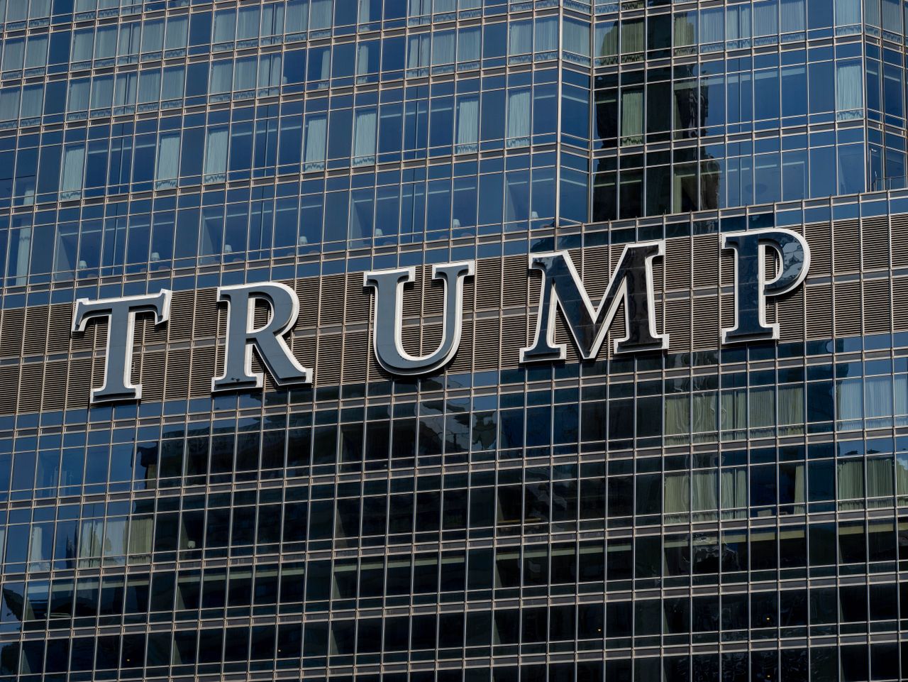 A szomszédunkban épít luxusingatlanokat Donald Trump családja